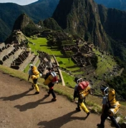 Perú: Defiende Promperú límite de capacidad de acceso a Machu Picchu ante protestas de turistas