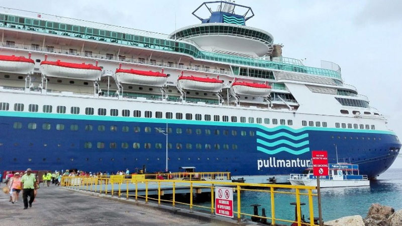 Crucero de Pullmantur capacita a estudiantes panameños de hostelería