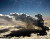 Gran Bretaña: Expertos aconsejan tener paciencia con la nube de cenizas del volcán islandés