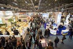 España: Su Majestad la Reina Doña Sofía inaugura FITUR 2011