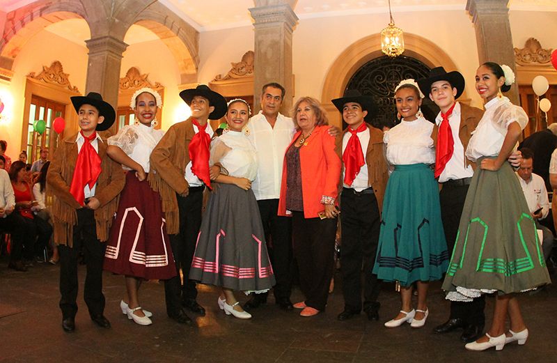 Nuevo León transportará a turistas a la época del Porfiriato