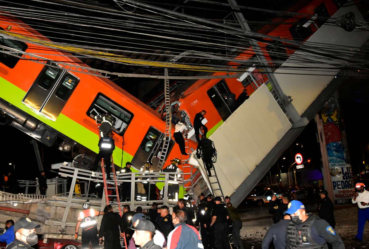 Línea 12 metro de México, acceidente de noche