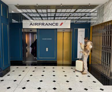 Air France lounge sauna