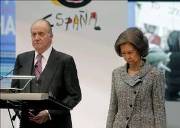 España: Los Reyes inauguraron FITUR 2010 con un minuto de silencio por las víctimas de Haití