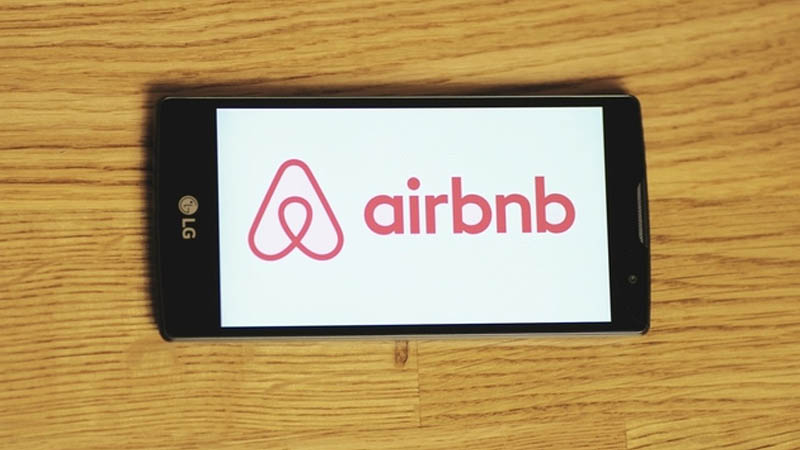 Airbnb brinda ayuda ante la inminente llegada de Florence