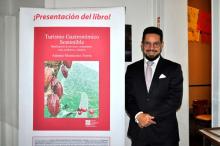 Presentan libro sobre "Turismo gastronómico sostenible"