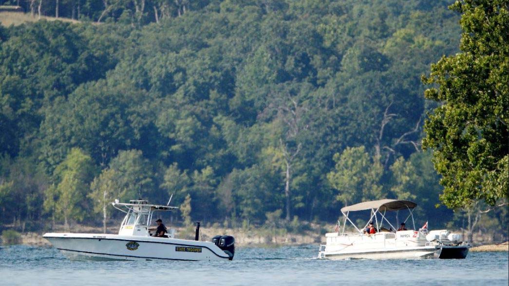 Naufragio de embarcación turística en Estados Unidos deja 17 muertos