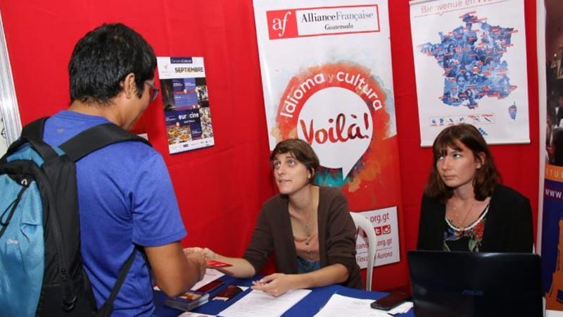  Instituto Guatemalteco de Turismo promueve becas para jóvenes 