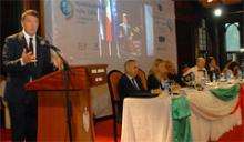 Exhorta Matteo Renzi a empresarios italianos a invertir en Cuba