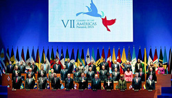 Saludo entre Obama y Raúl Castro marcó la inauguración de la VII Cumbre de las Américas