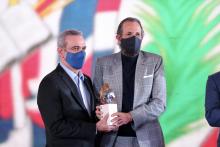 Abinader y Juan Luis Guerra