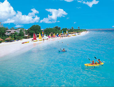  Pierden terreno legendarias playas de Negril, en Jamaica