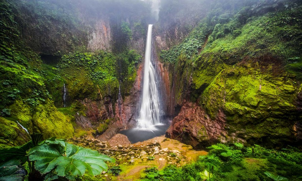 cascada en Costa Rica