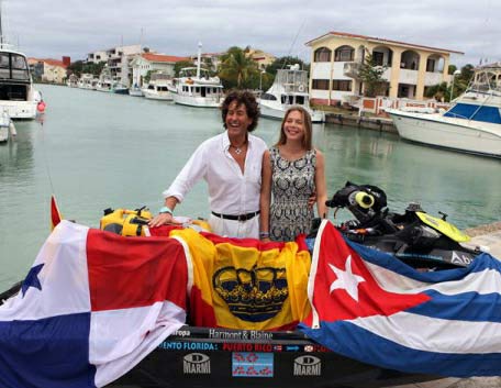 Un español y su esposa rusa cruzan Estrecho de la Florida en moto acuática