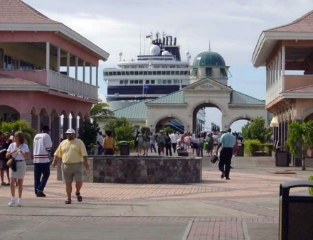 Isla caribeña de St Kitts espera más de medio millón de cruceristas en próximos meses