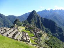 Instalan tres puentes de acero para mejorar acceso a Machu Picchu