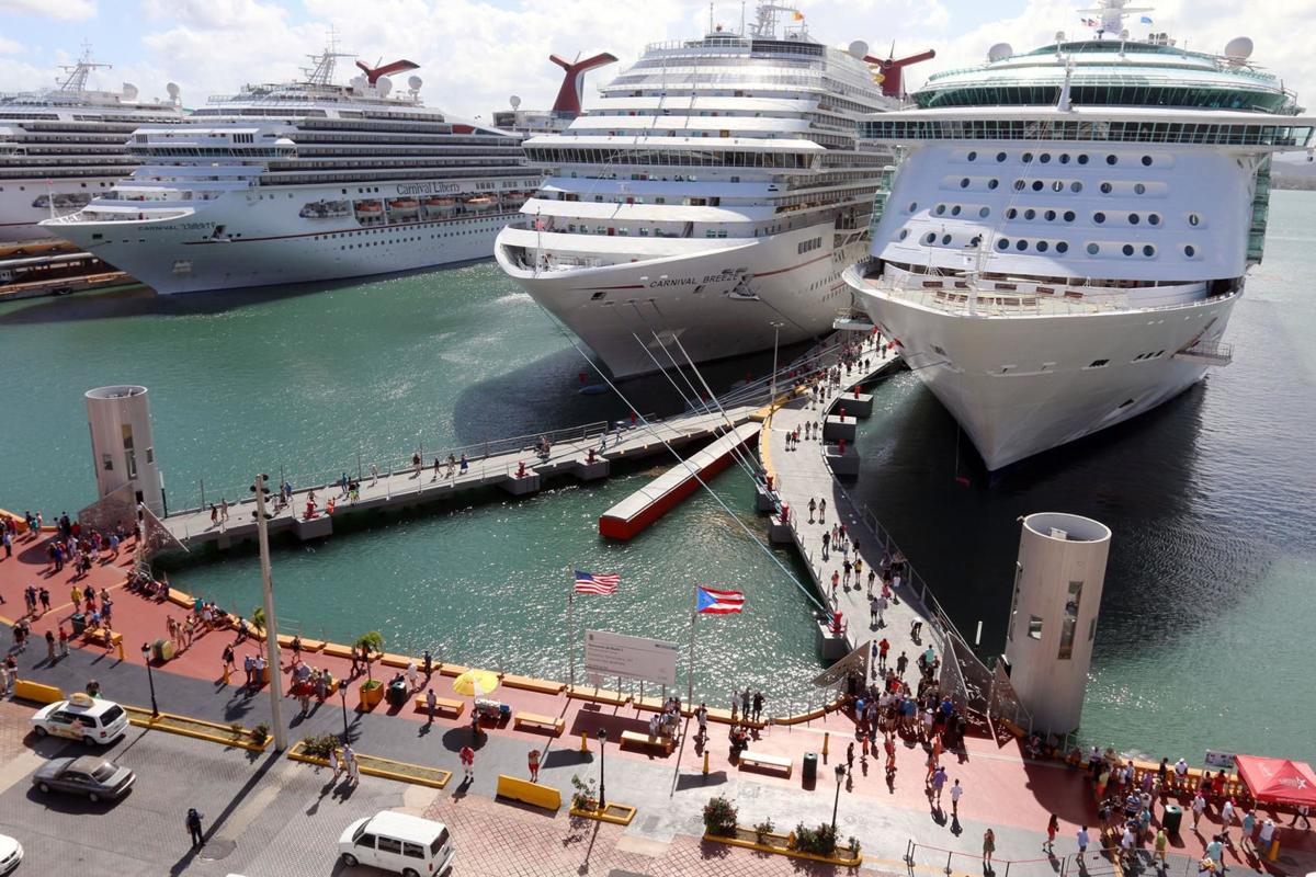 dos cruceros en una terminal, FCCA