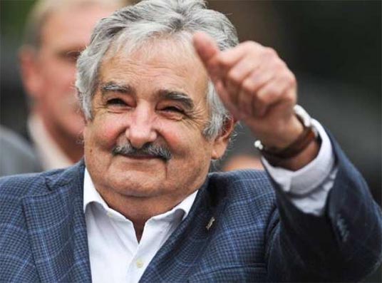 Presidente de Uruguay inicia visita oficial a España