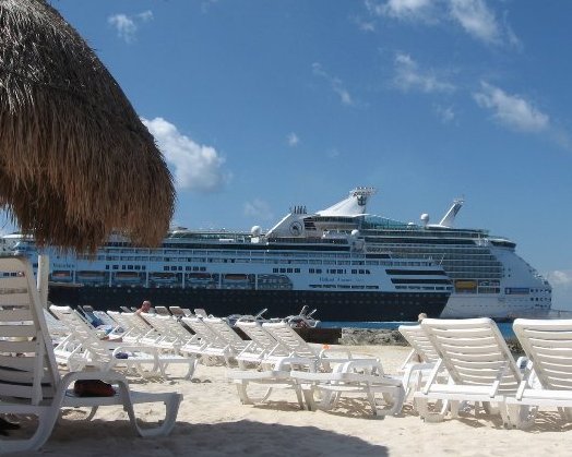 Cozumel podría perder en 2012 posición como primer destino de cruceros en el Caribe