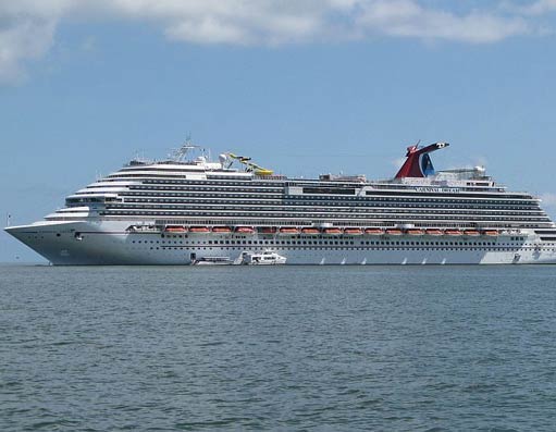 Carnival recorta escalas en Belice