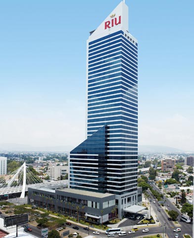   Hotel Riu Plaza Guadalajara celebra primer año de operaciones