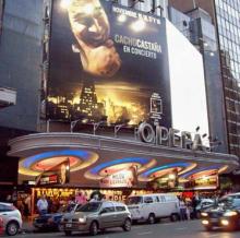 Calle Corrientes, donde Buenos Aires nunca duerme