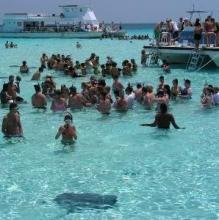 Islas Caimán: Construirán ciudad médica de 2 mil millones de dólares especialmente dirigida a pacientes y aseguradoras de Estados Unidos