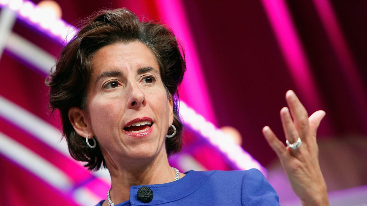 Gina Raimondo, Comercio, turismo