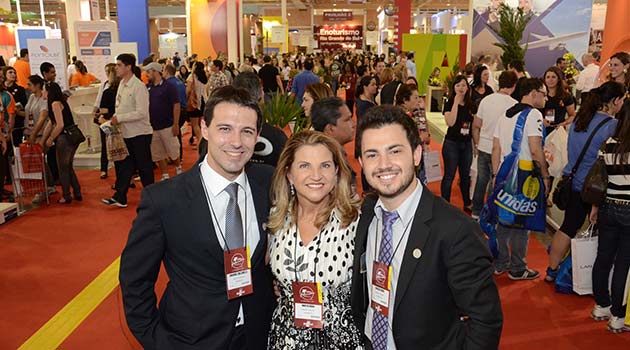 Avianca y FESTURIS son premiados como destaques del turismo 2016