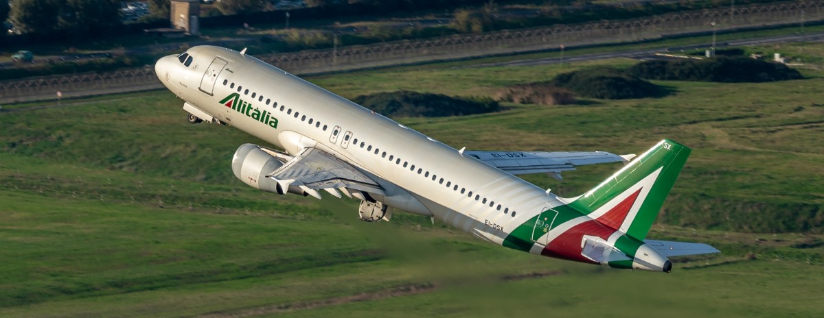 avión de Alitalia