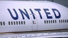 United Airlines avion fuselaje