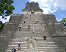 Cambio de era maya y cruceros impulsaron arribos turísticos a Guatemala en 2012