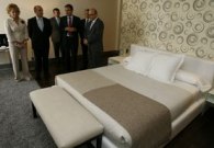 España: Presidente Zapatero inaugura el Parador de Alcalá, de la red de turismo estatal