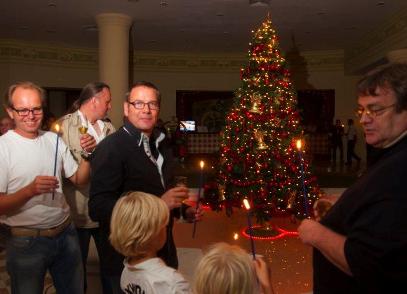 Encienden el Árbol de Navidad en el Hotel Quinta Avenida Habana