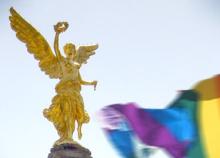 Crean confederación de comercio y turismo LGBT en México