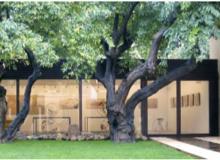 Firma de cosmética Valmont inaugura su Garaje con atrevida exposición de Isao