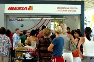 Huelga de pilotos de Iberia obligará a cancelar 289 vuelos a finales de  mes