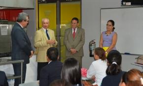 Grupo Excelencias reconoce a estudiantes de Universidad Interamericana de Panamá