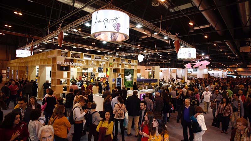 Enoturismo de España de fiesta en FITUR