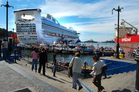 Chile: Anuncian rebaja en tarifas para cruceros que toquen puertos de este país