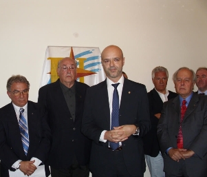 La Cámara Uruguaya de Turismo celebró sus 20 años y homenajeó a Mario Amestoy 