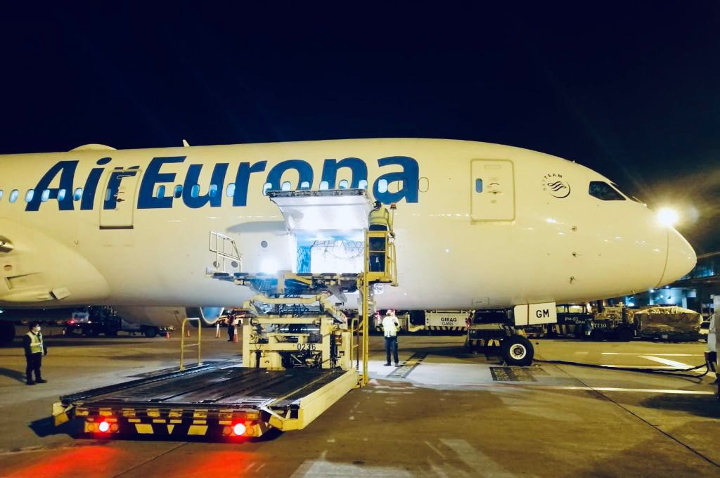 Air Europa, Colombia, vacunas