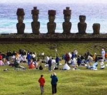 Chile anuncia fuerte inversión en rescate del patrimonio de la Isla de Pascua