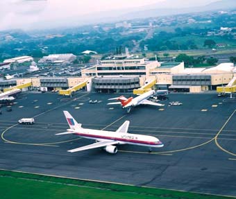 Costa Rica: TACA volará desde diciembre entre San Salvador y Guanacaste