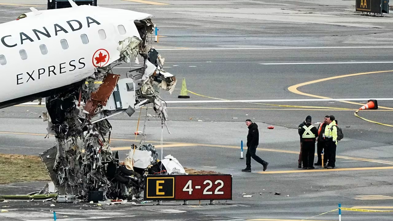 Air Canada Express LaGuardia