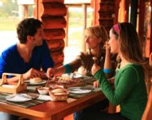 Visite a amigos y familiares en otros países, pero garantice su salud