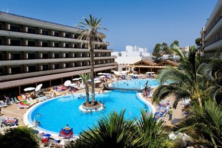 Caravana de coches eléctricos vinculada a hoteles de Tenerife 