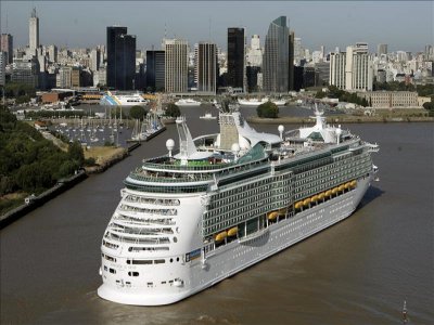 Más de 180 mil pasajeros de cruceros pasaron por Buenos Aires en los dos primeros meses de 2012