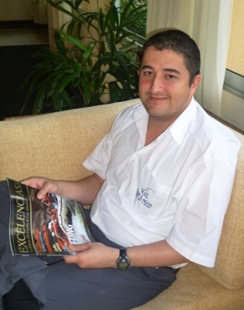 Alexander Acuña, representante comercial y promotor de ventas del hotel Los Lagos, de Costa Rica