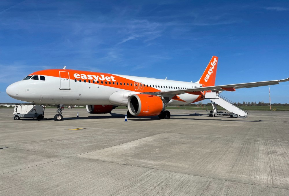 easyJet
